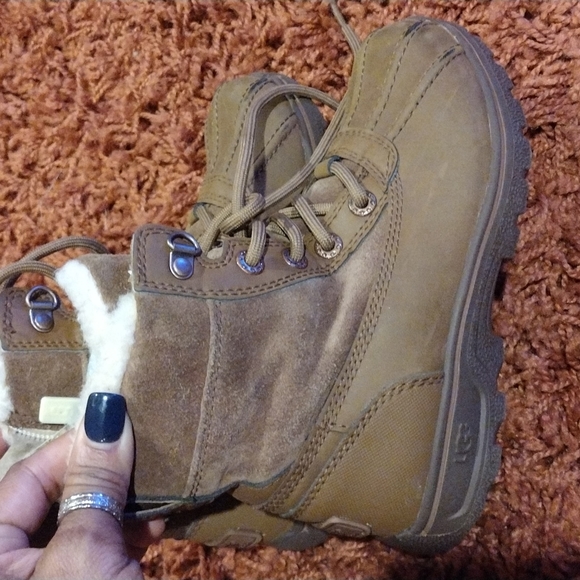 Kids UGG duck boots - Picture 5 of 7